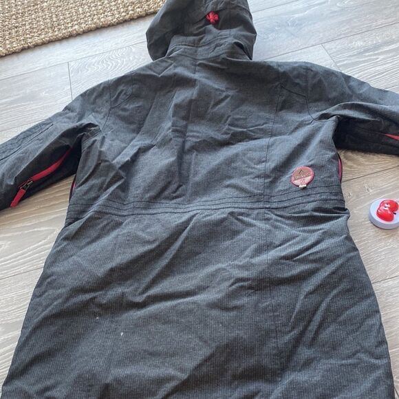 Burton Snowboarding Jacket - Picture 13 of 13